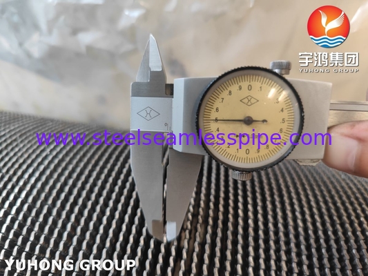 ASTM A312 TP347 High Frequency Welded Spiral Serrated Fin Tubes For Convection Tube Coils