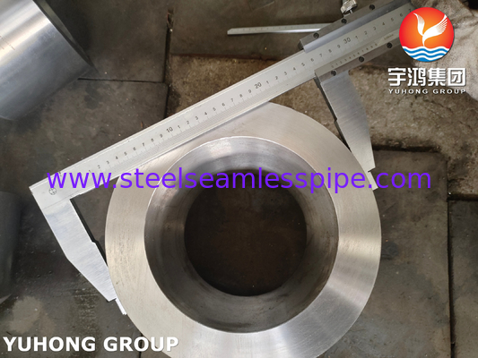 ASME SA105N Self Reinforced Nozzle Steel Flange For Pressure Vessel 150 To 15000 Pressure Rating And ASTM B16.5 Standard