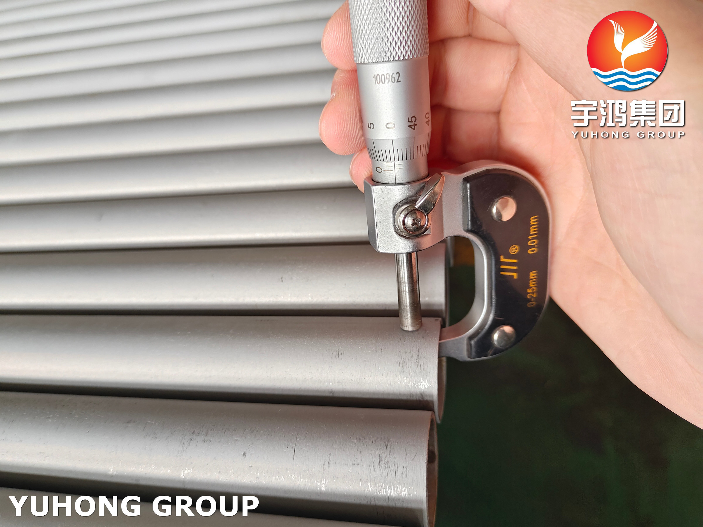 Ferritic Stainless Steel Seamless Pipe ASTM A268 TP410 Heat Exchanger